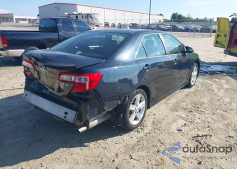 2014 Toyota Camry Se z USA, uszkodzony, nr VIN 4T1BF1FK2EU314976